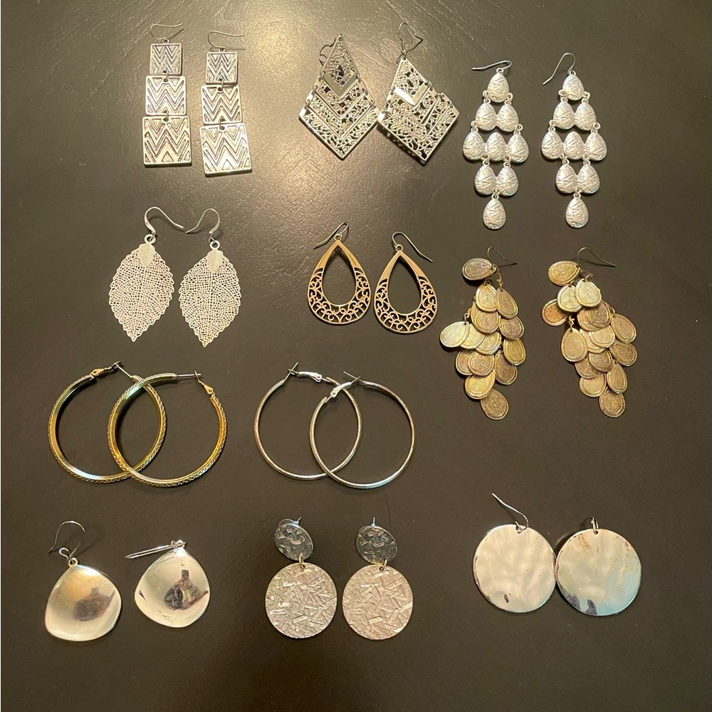 Lot of 11 earrings